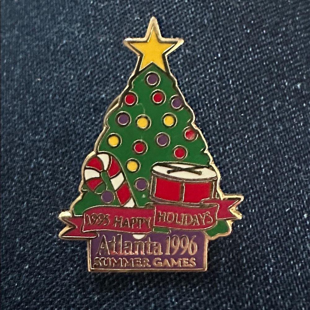 Atlanta 1996 Summer Games Holiday Pin